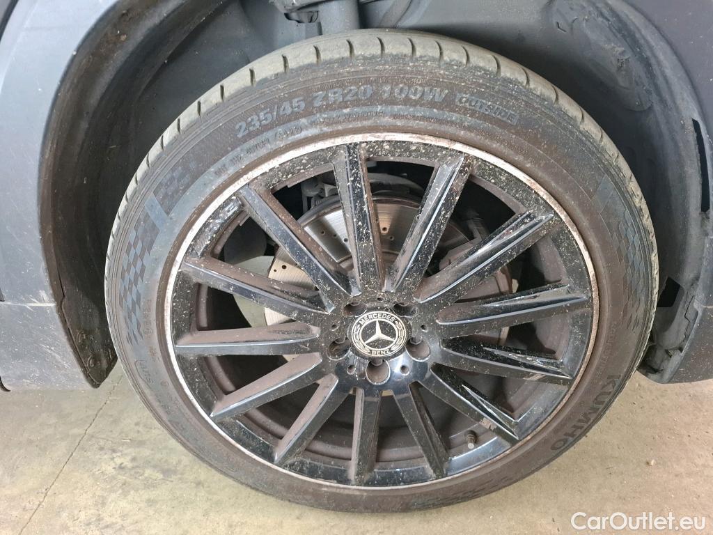  Mercedes  GLB MERCEDES-BENZ  / 2019 / 5P / SUV  200 d AMG Line #45