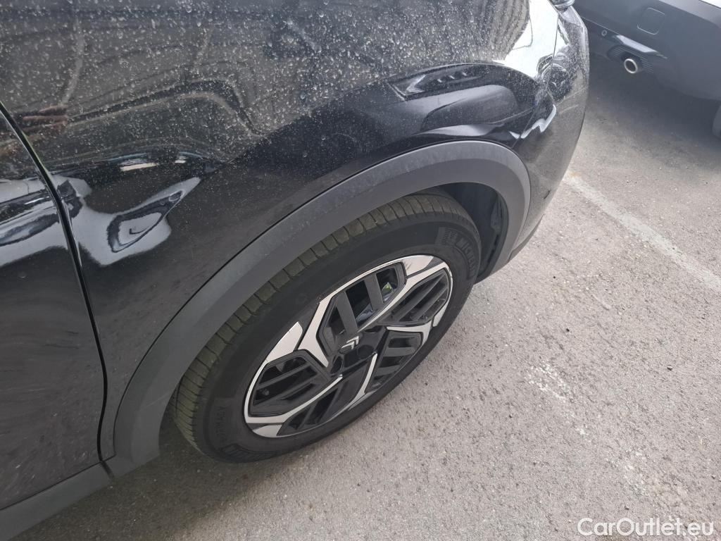  Citroen  C4 CITROEN  X / 2022 / 4P / Berline PureTech 130 S&S EAT8 Shine #9