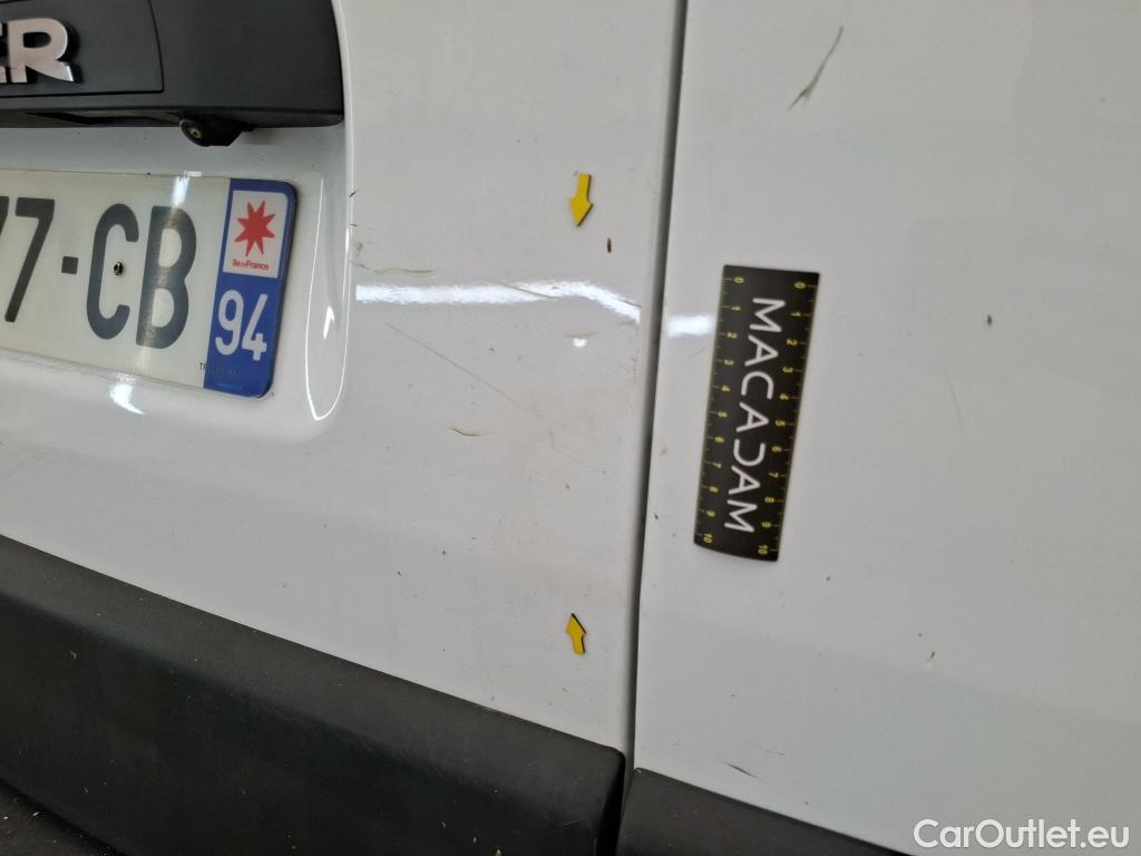  Renault  Master  III Fourgon L3H2 3 5 Grand Confort dCi 135CV BVM6 E6dT #48