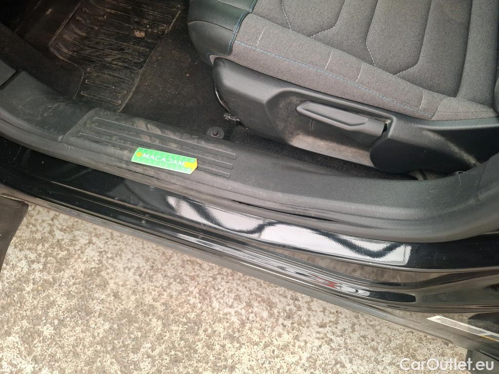  Citroen  C4 CITROEN  X / 2022 / 4P / Berline PureTech 130 S&S EAT8 Feel Pack #6