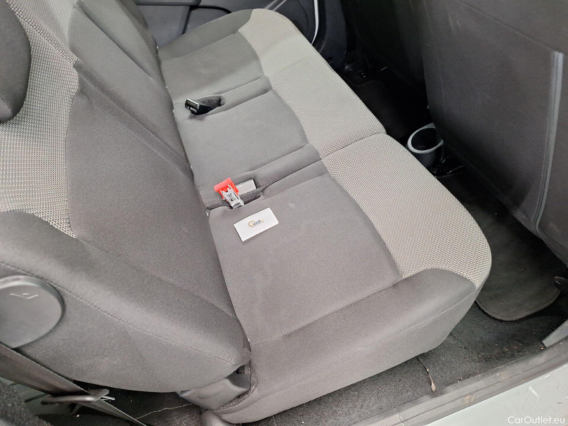  Dacia  Lodgy Dacia,  '12, Dacia  TCe 100 Essential 5PL 5d #12