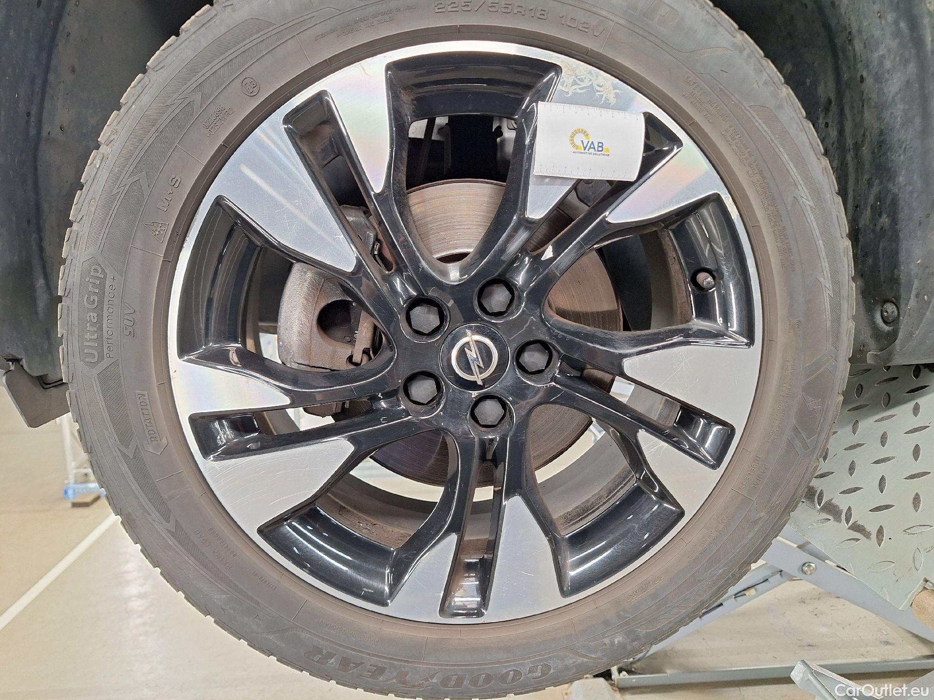  Opel   Grandland X Opel, '17, Opel 1.2 Turbo S/S AT8 Ultimate 5d #24