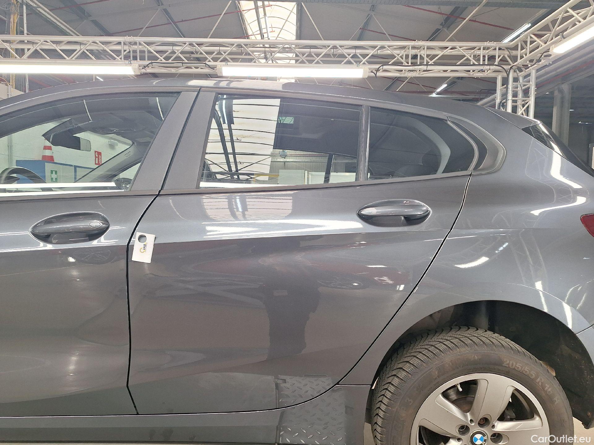  Bmw  Serie 1 BMW, 1-serie '19, BMW 1 Reeks Hatch 116dA (85 kW) 5d #30