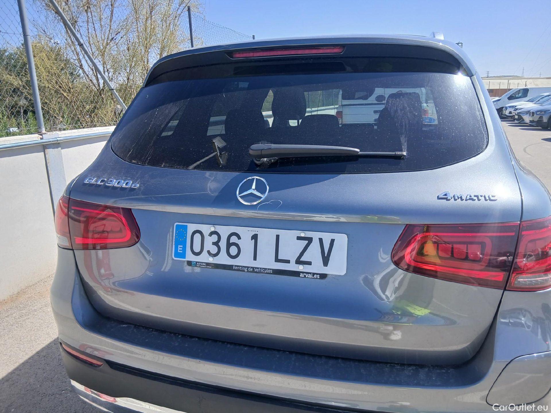  Mercedes  G-Klasee MERCEDES-BENZ Clase GLC / 2019 / 5P / todoterreno GLC 300 e 4MATIC #25