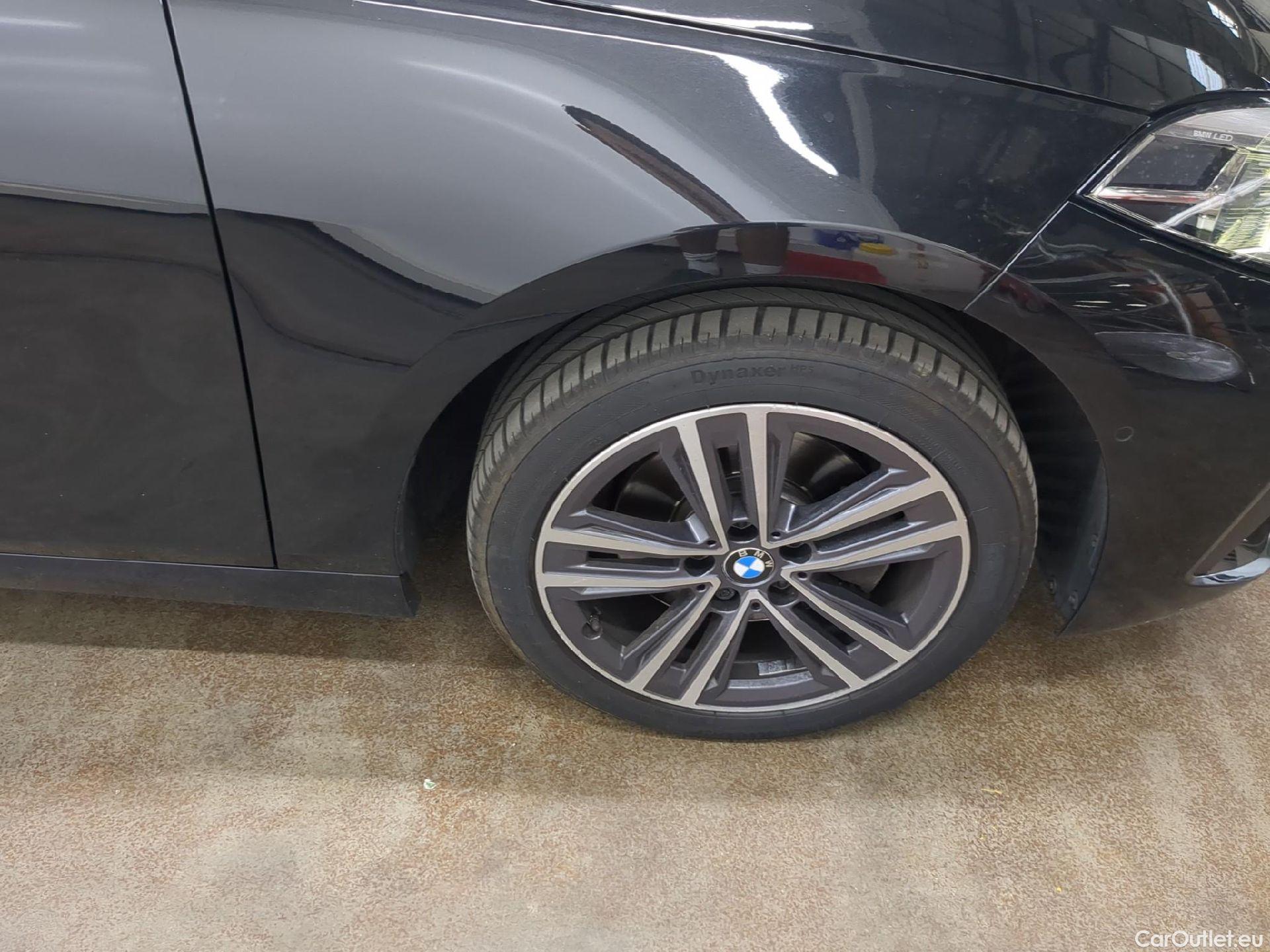  Bmw  Serie 1 Série 1 Berline 118 i Business Design 1.5 135CV BVA7 E6d #8