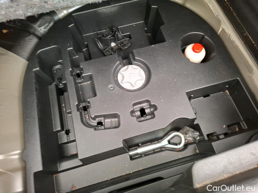  Nissan  Juke NISSAN  5p Crossover 1.6L 117 Xtronic N-CONNECTA #68
