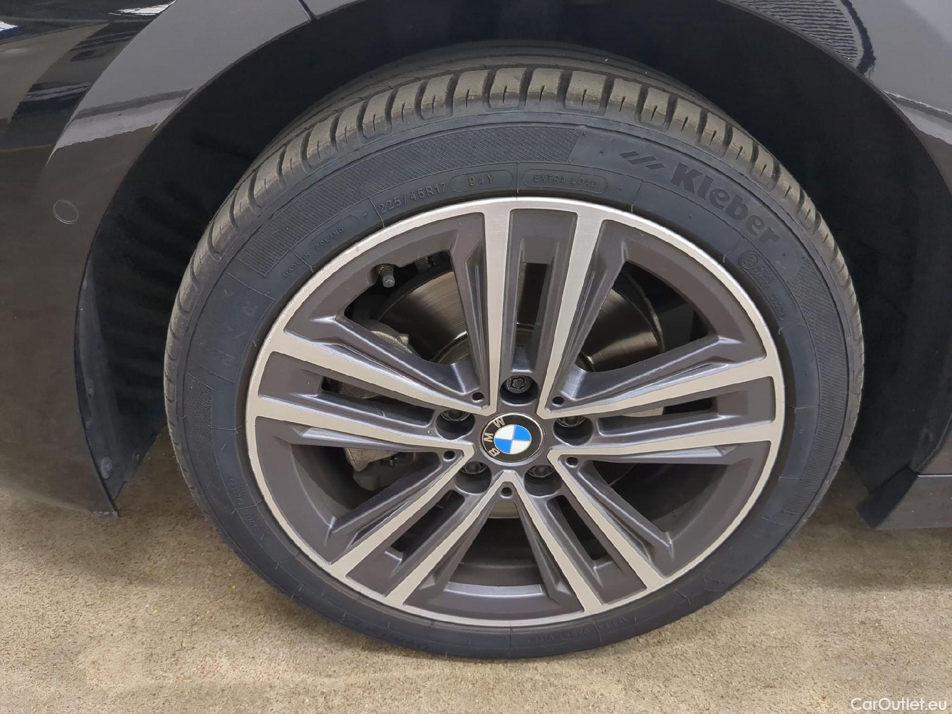  Bmw  Serie 1 Série 1 Berline 118 i Business Design 1.5 135CV BVA7 E6d #1