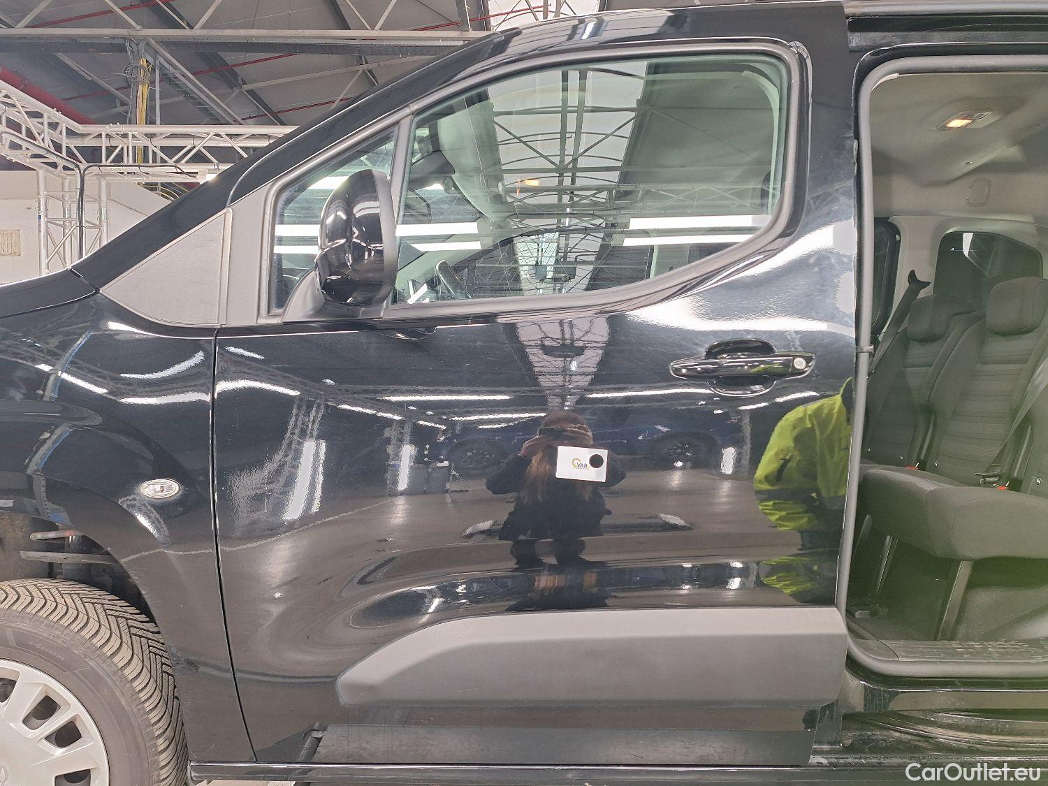  Opel  Combo Opel,  Life '18, Opel  Life 1.5 Turbo D BlueI 96kW S/S Eleganc #35