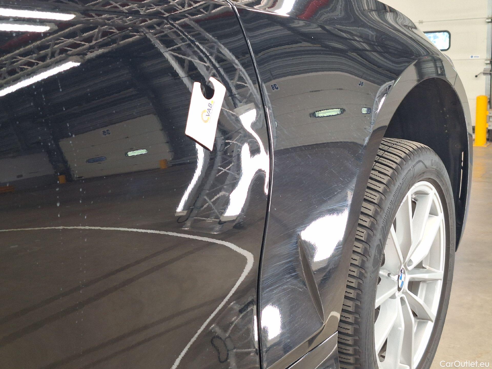  Bmw  Serie 3 BMW, 3-serie FL'22, 318i 115kw A #17