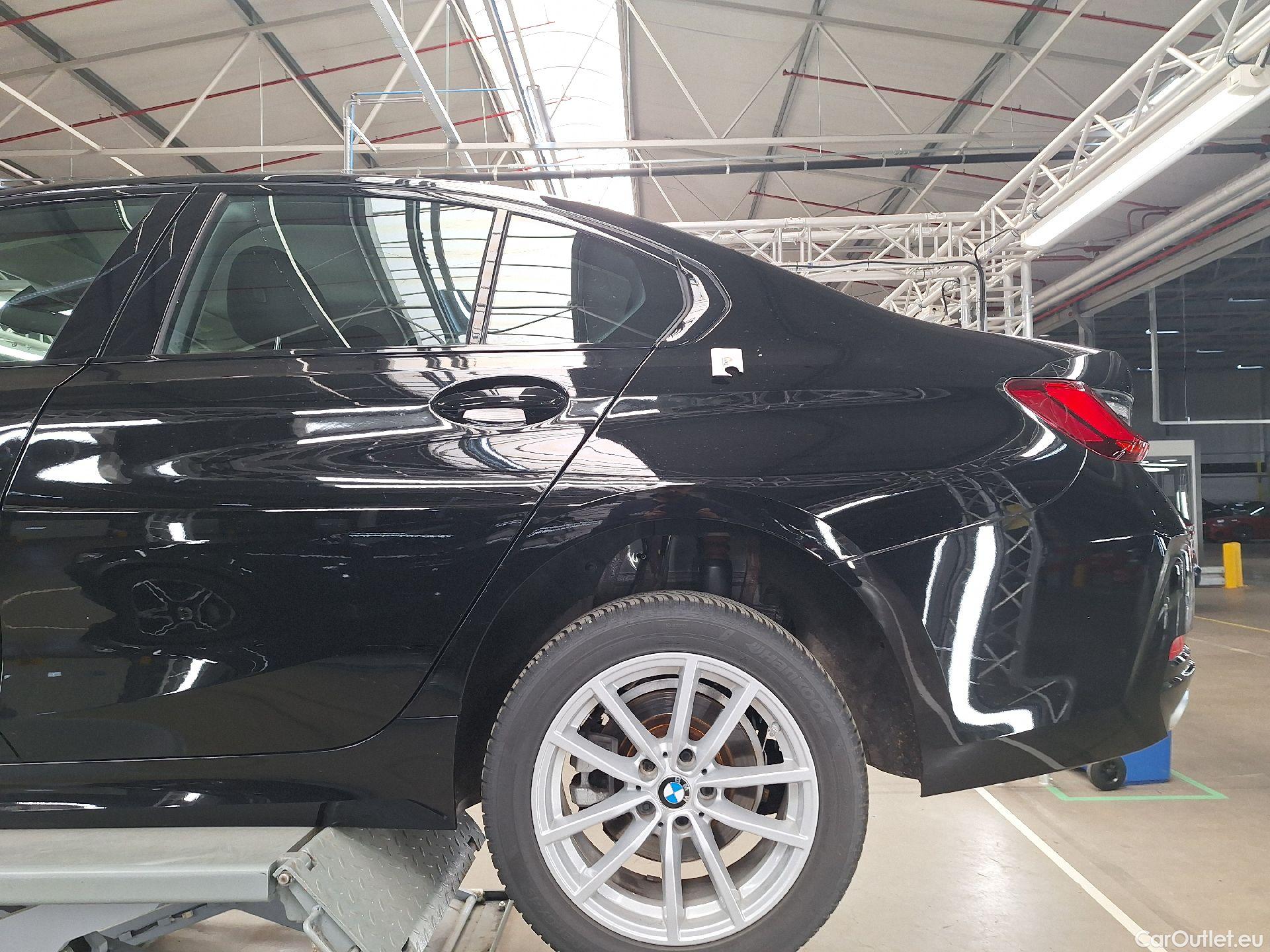  Bmw  Serie 3 BMW, 3-serie FL'22, 318i 115kw A #11