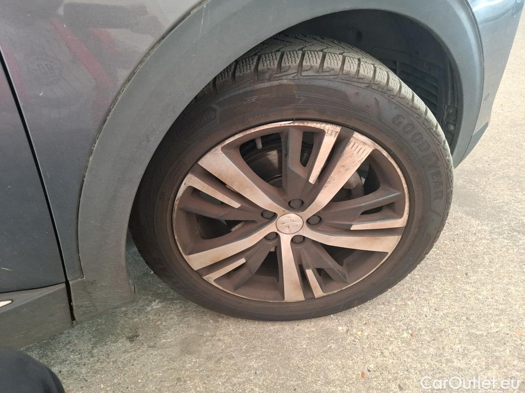  Peugeot  5008  GT 1.2 PureTech 130CV BVM6 7 Sieges E6d #9