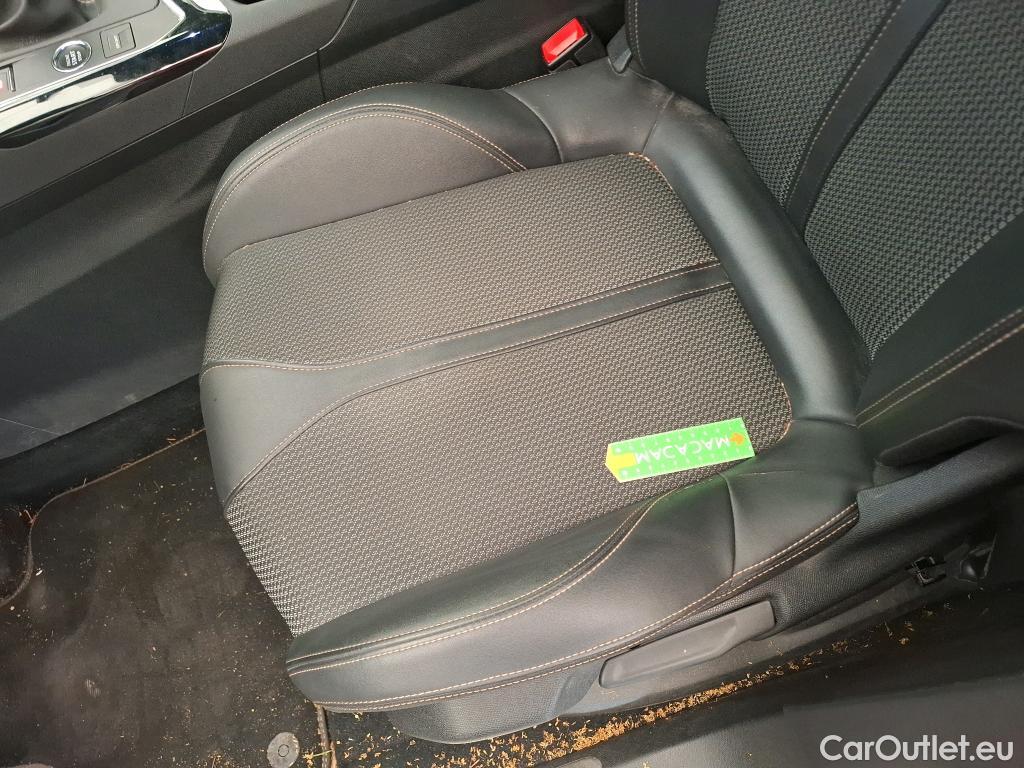  Peugeot  5008  GT 1.2 PureTech 130CV BVM6 7 Sieges E6d #7