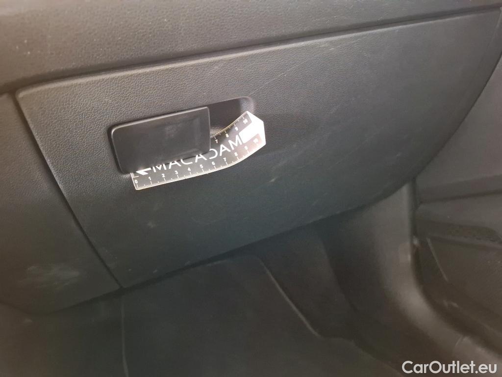  Volkswagen  Taigo  Life Plus 1.0 TSI 110CV BVA7 E6d #11