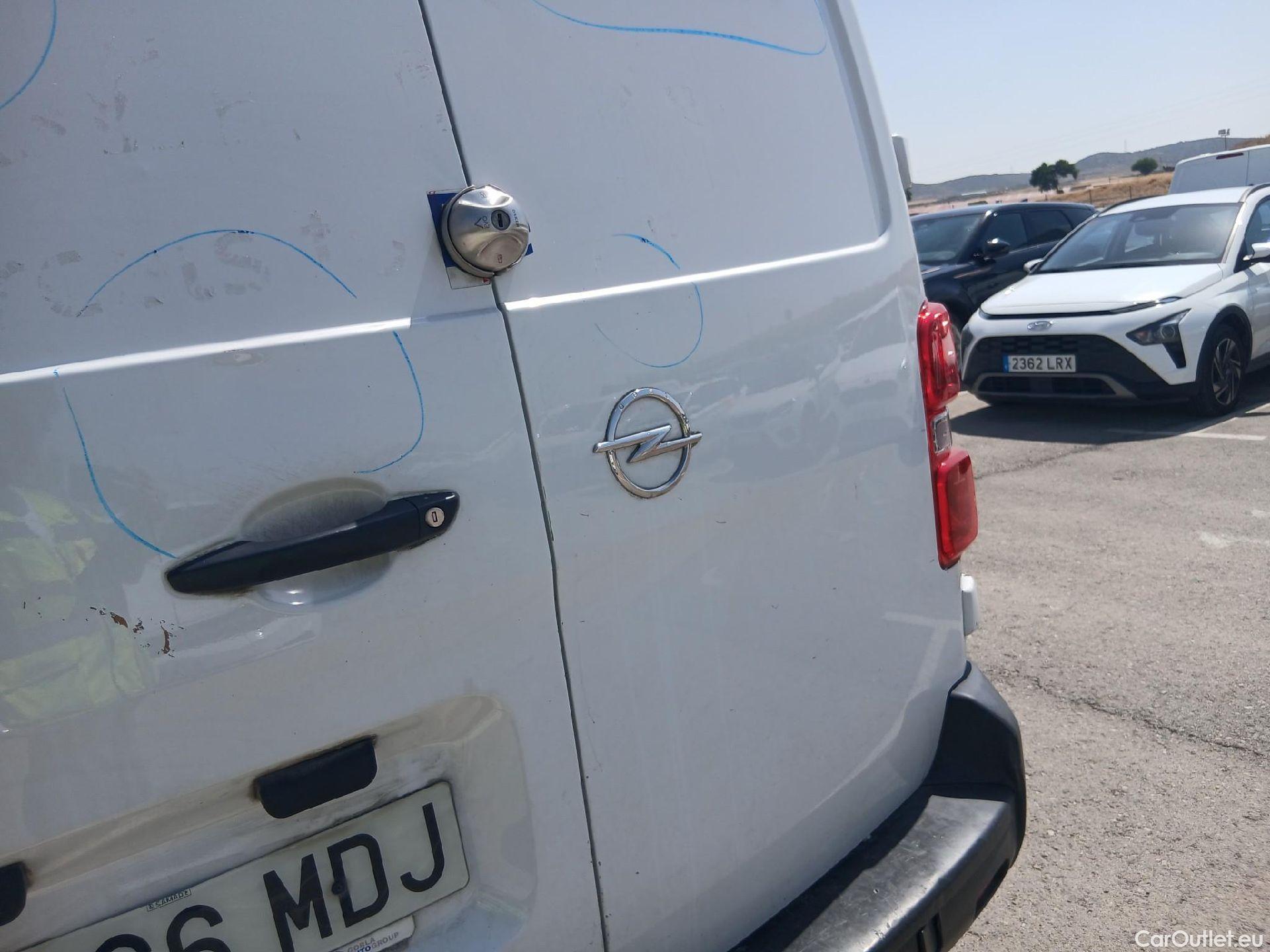  Opel  Vivaro OPEL  / 2019 / 4P / furgón 2.0 Diésel 107kW (145CV) L Inc. Express #23