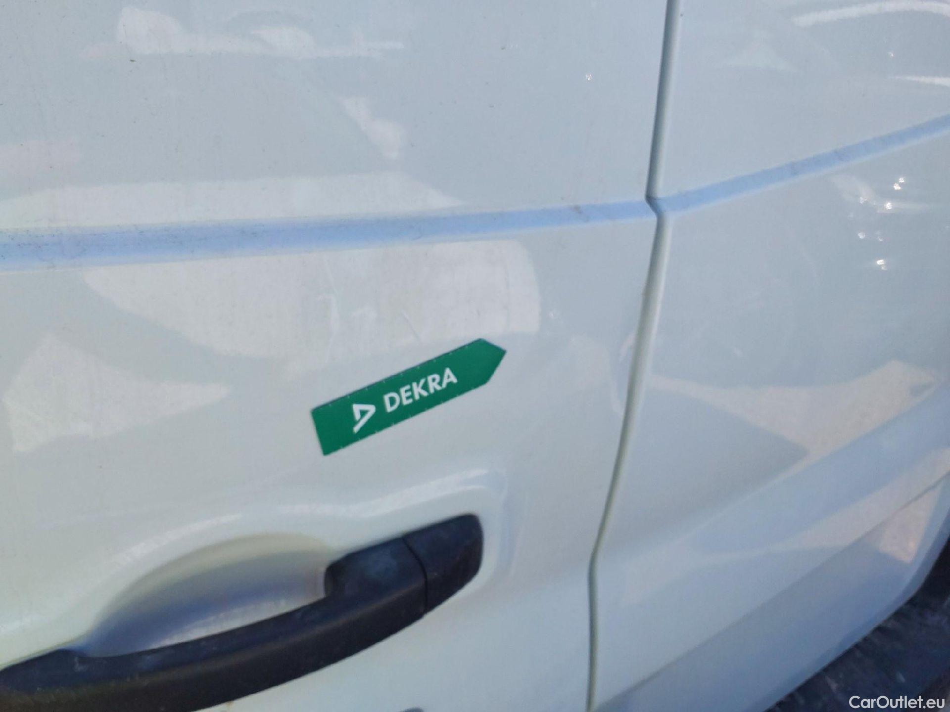  Fiat  Talento FIAT  / 2016 / 4P / furgón 1.2 Base Corto 2.0 MJet 88kW (120CV) #24