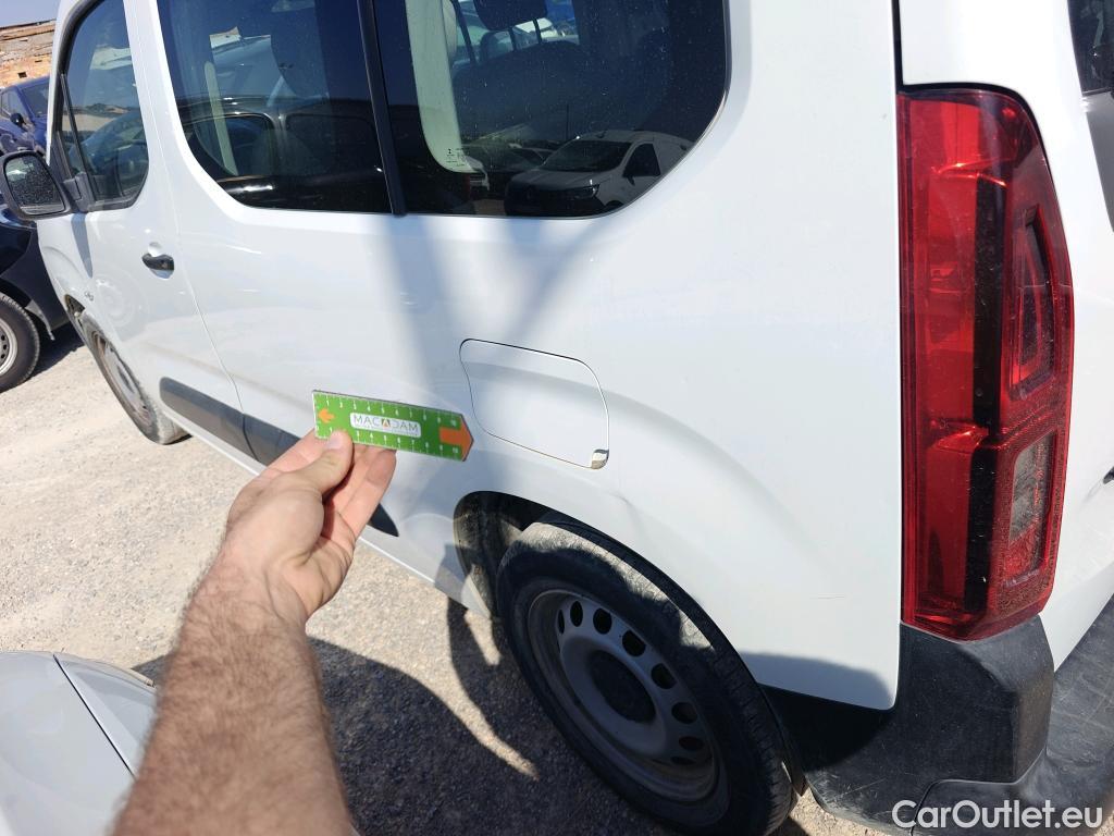  Citroen  Berlingo CITROEN  / 2018 / 4P / monovolumen compacto Talla M BlueHDi 100 S&S LIVE #4