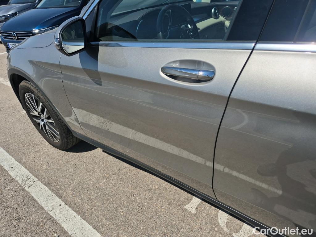  Mercedes  G-Klasee MERCEDES-BENZ GLC Coupé / 2019 / 5P / coupé GLC 300 e 4MATIC #26