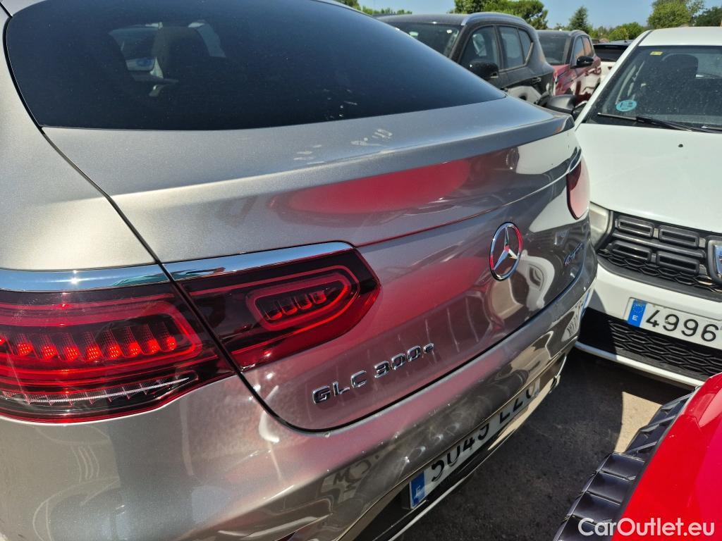  Mercedes  G-Klasee MERCEDES-BENZ GLC Coupé / 2019 / 5P / coupé GLC 300 e 4MATIC #3