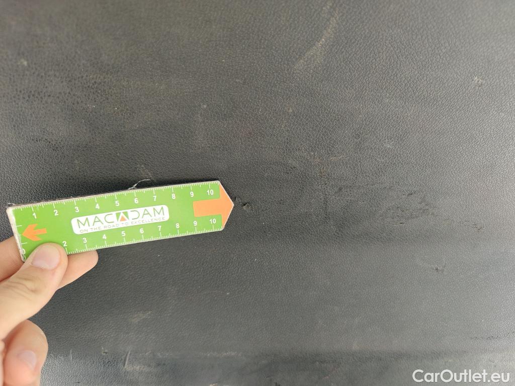  Citroen  Berlingo CITROEN  / 2018 / 4P / monovolumen compacto Talla M BlueHDi 100 S&S LIVE #32