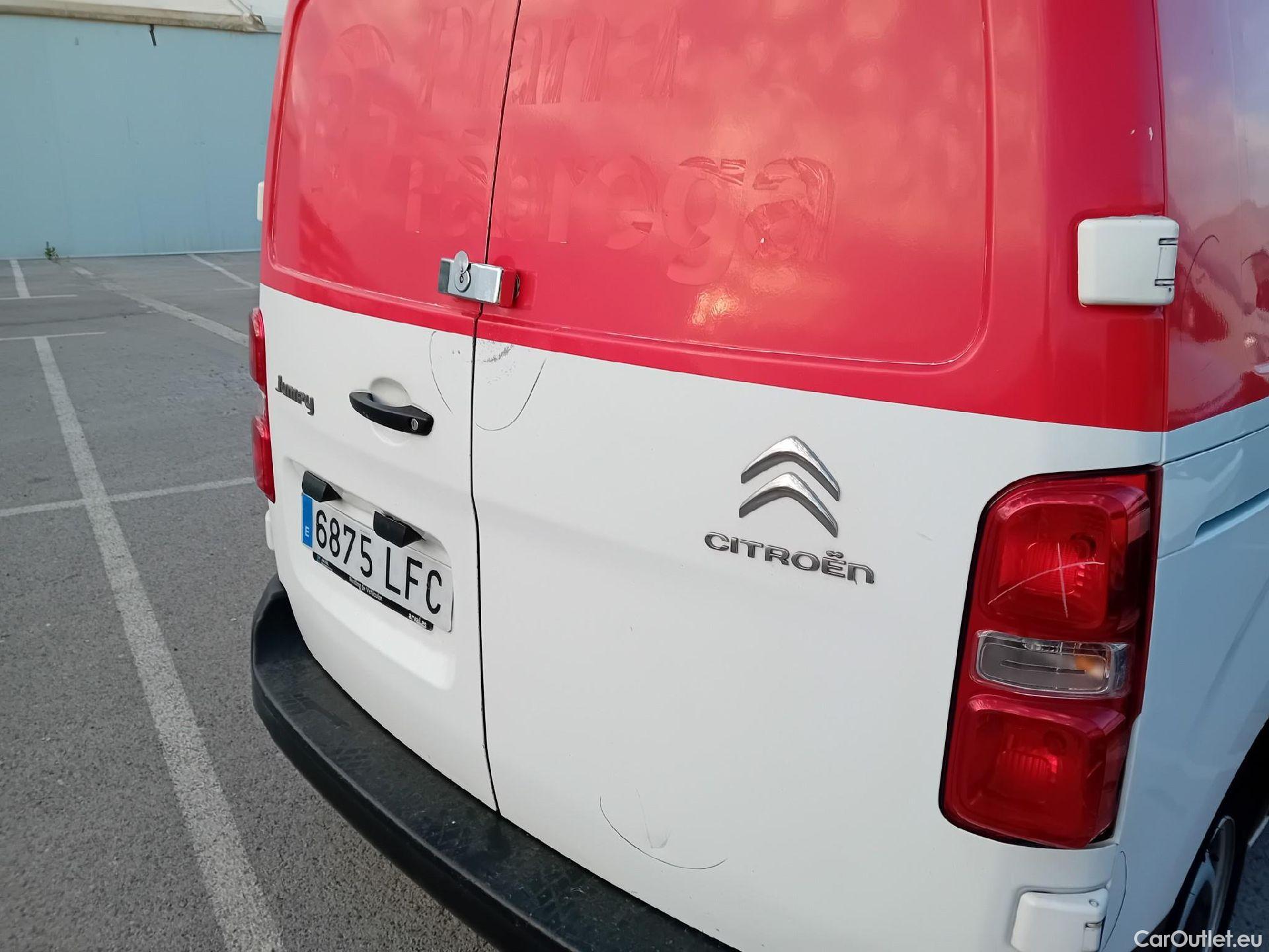  Citroen  Jumpy CITROEN  / 2016 / 4P / furgón Talla XS BlueHDi 100 S&S 6v Control #31