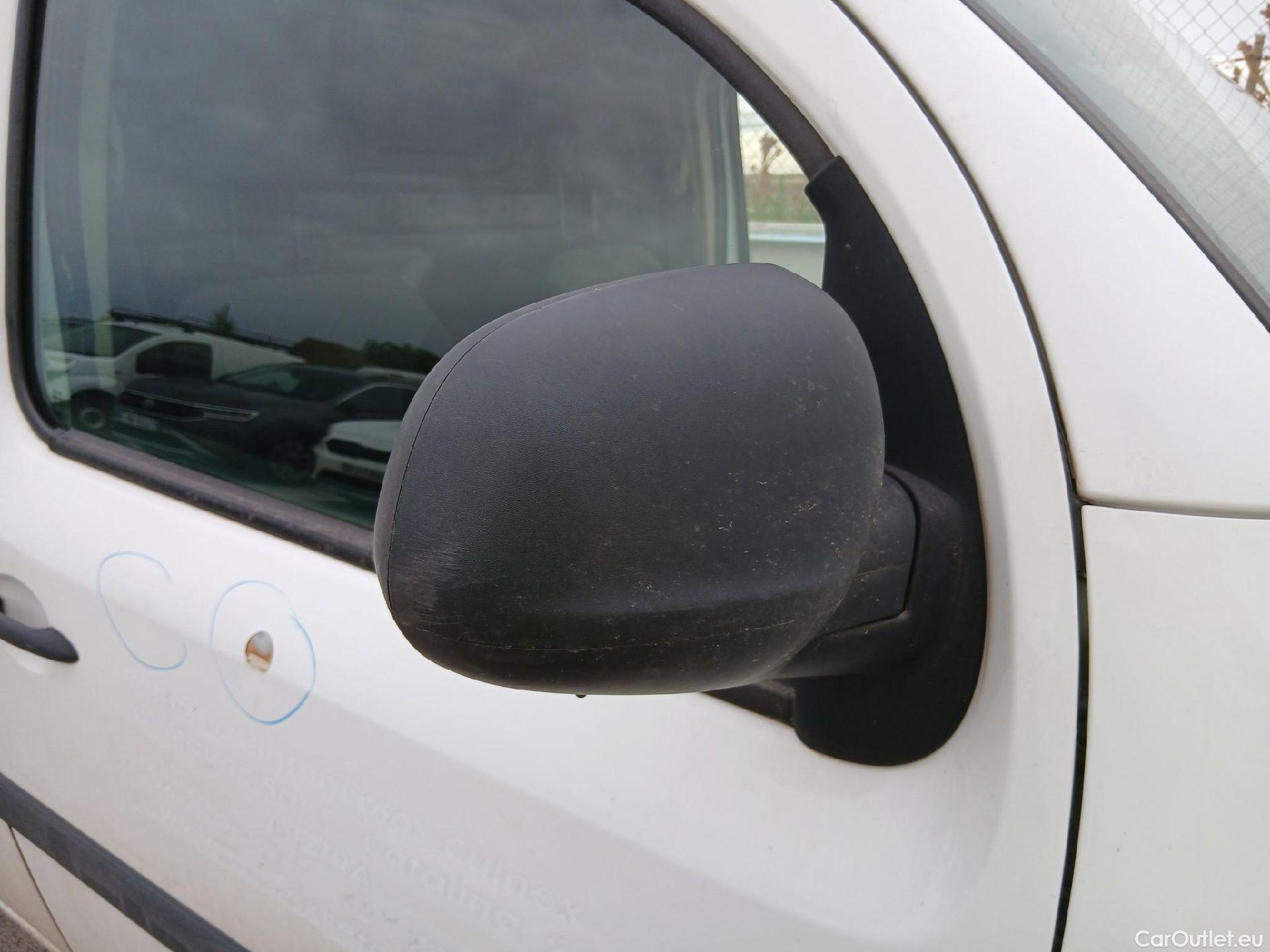  Nissan  NV200 NISSAN NV250 / 2019 / 4P / furgón 2pl 1.5dCi 85 kW (115 CV) L1H1 COMFORT #42