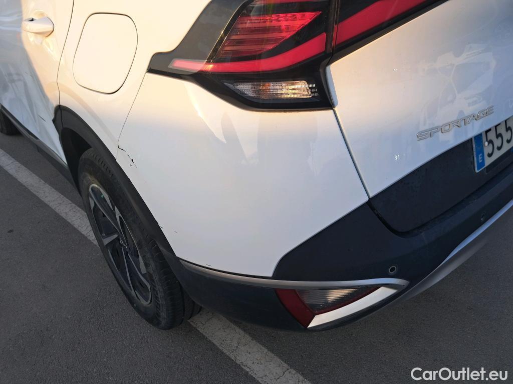  KIA  Sportage KIA  / 2022 / 5P / todoterreno 1.6 T-GDi 110kW (150CV) Drive 4x2 (AC2) #13
