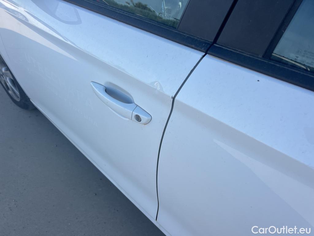  Opel  Corsa OPEL  / 2019 / 5P / berlina con portón 1.2 XEL 55kW (75CV) Edition #10