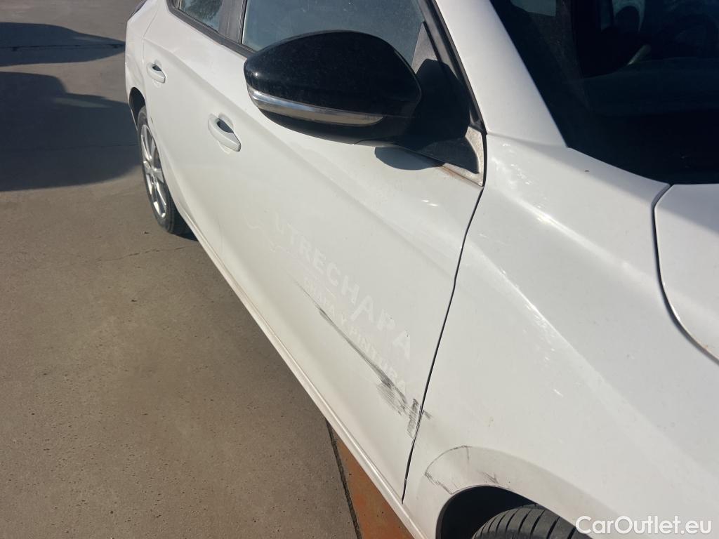  Opel  Corsa OPEL  / 2019 / 5P / berlina con portón 1.2 XEL 55kW (75CV) Edition #14
