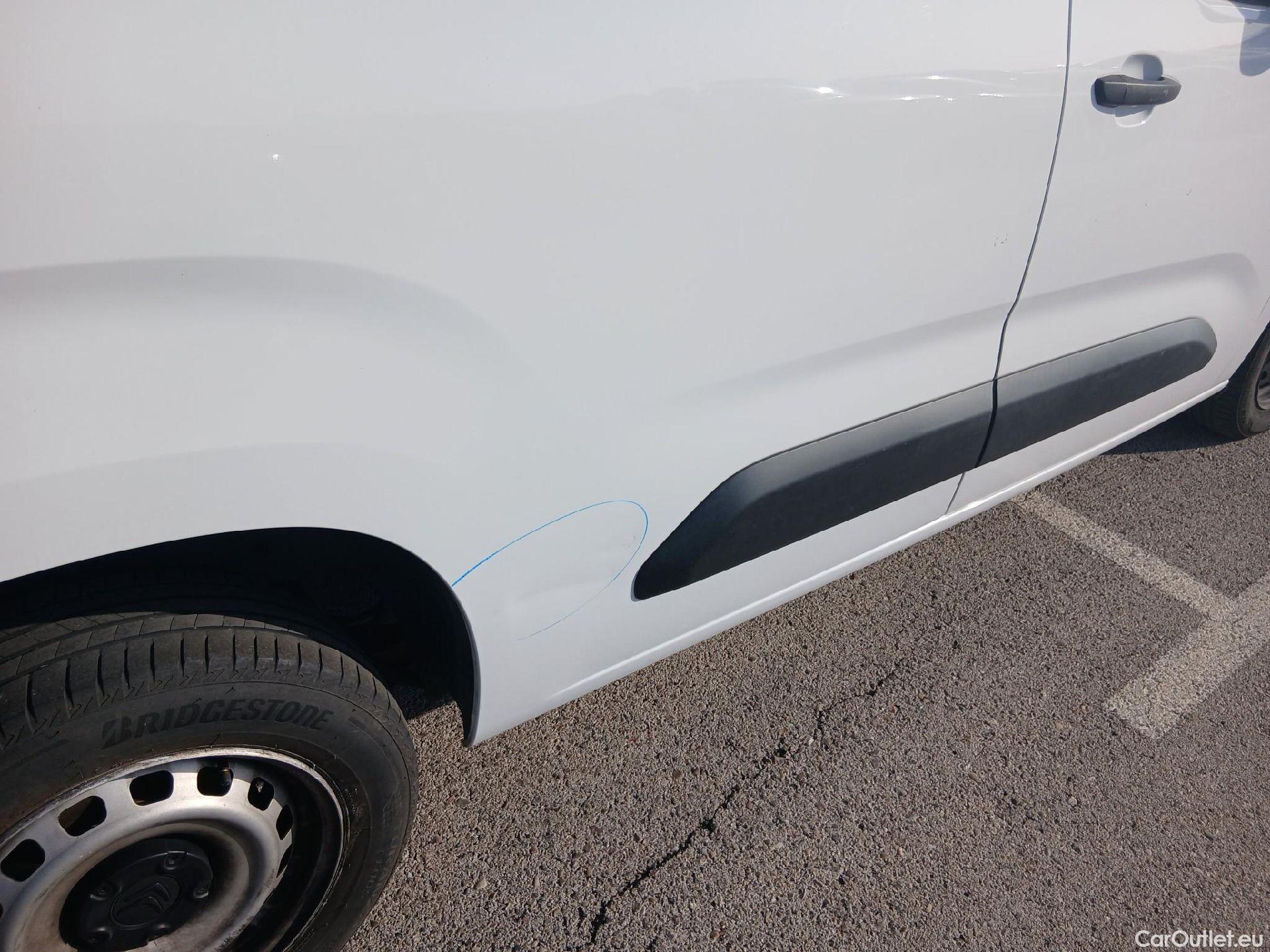  Citroen  Berlingo CITROEN  / 2018 / 4P / furgón derivado de turismo Talla M BlueHDi 100 #17