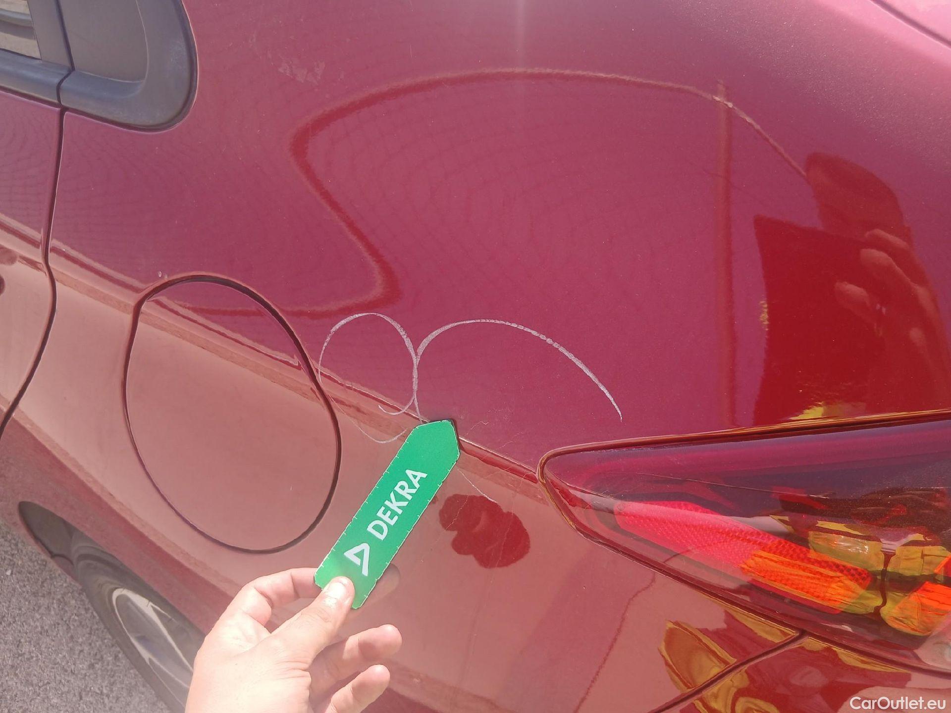  Hyundai   Ioniq HYUNDAI / 2019 / 5P / berlina con portón 1.6 GDI PHEV Klass DCT #16