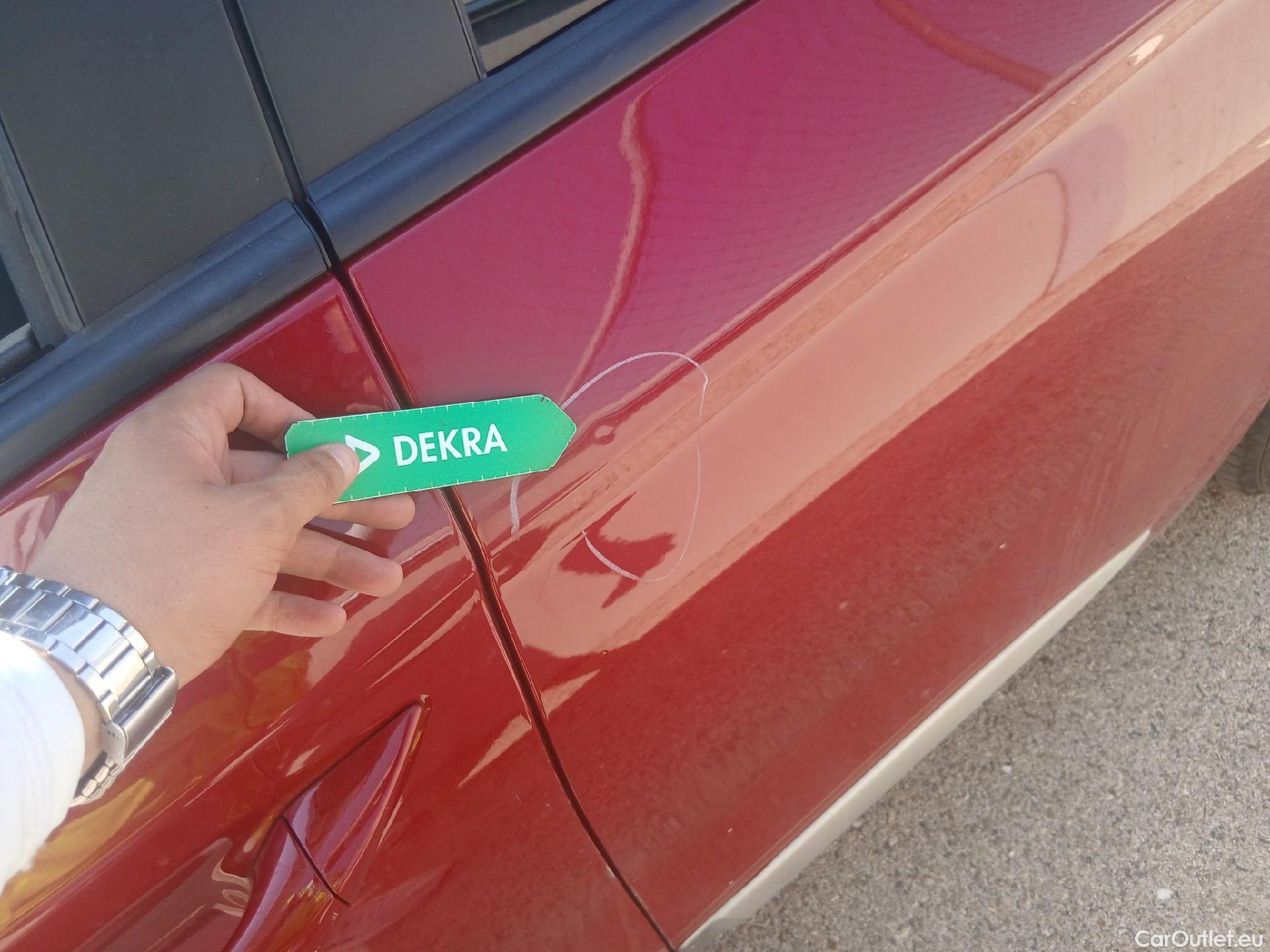  Hyundai   Ioniq HYUNDAI / 2019 / 5P / berlina con portón 1.6 GDI PHEV Klass DCT #12
