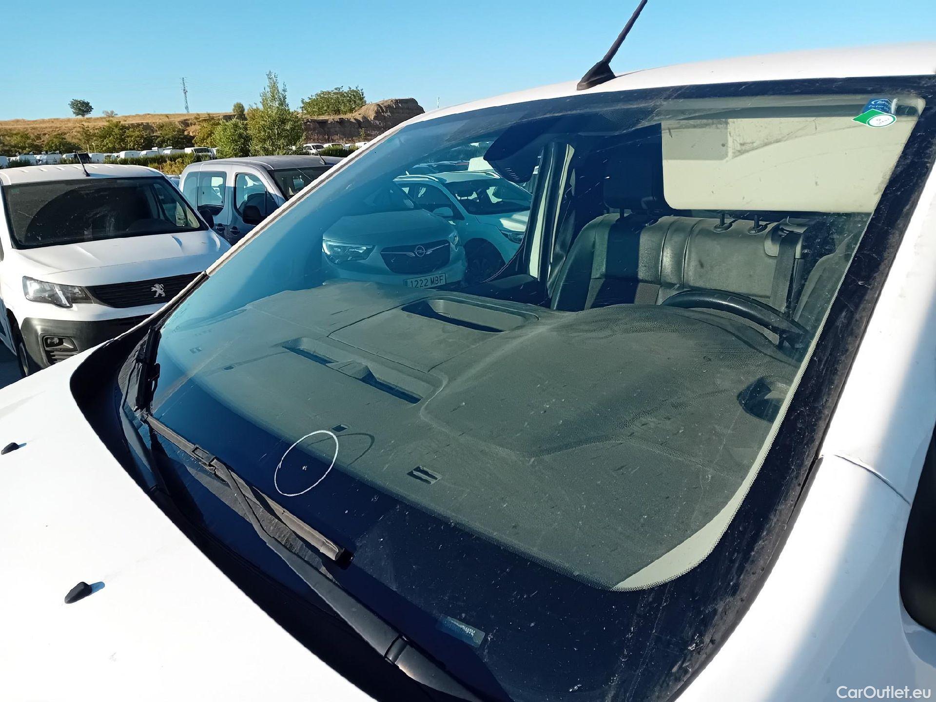  Peugeot  Expert PEUGEOT  / 2016 / 4P / furgón Furgón Premium 1.5 BlueHDi 100 Standard (AC) #19