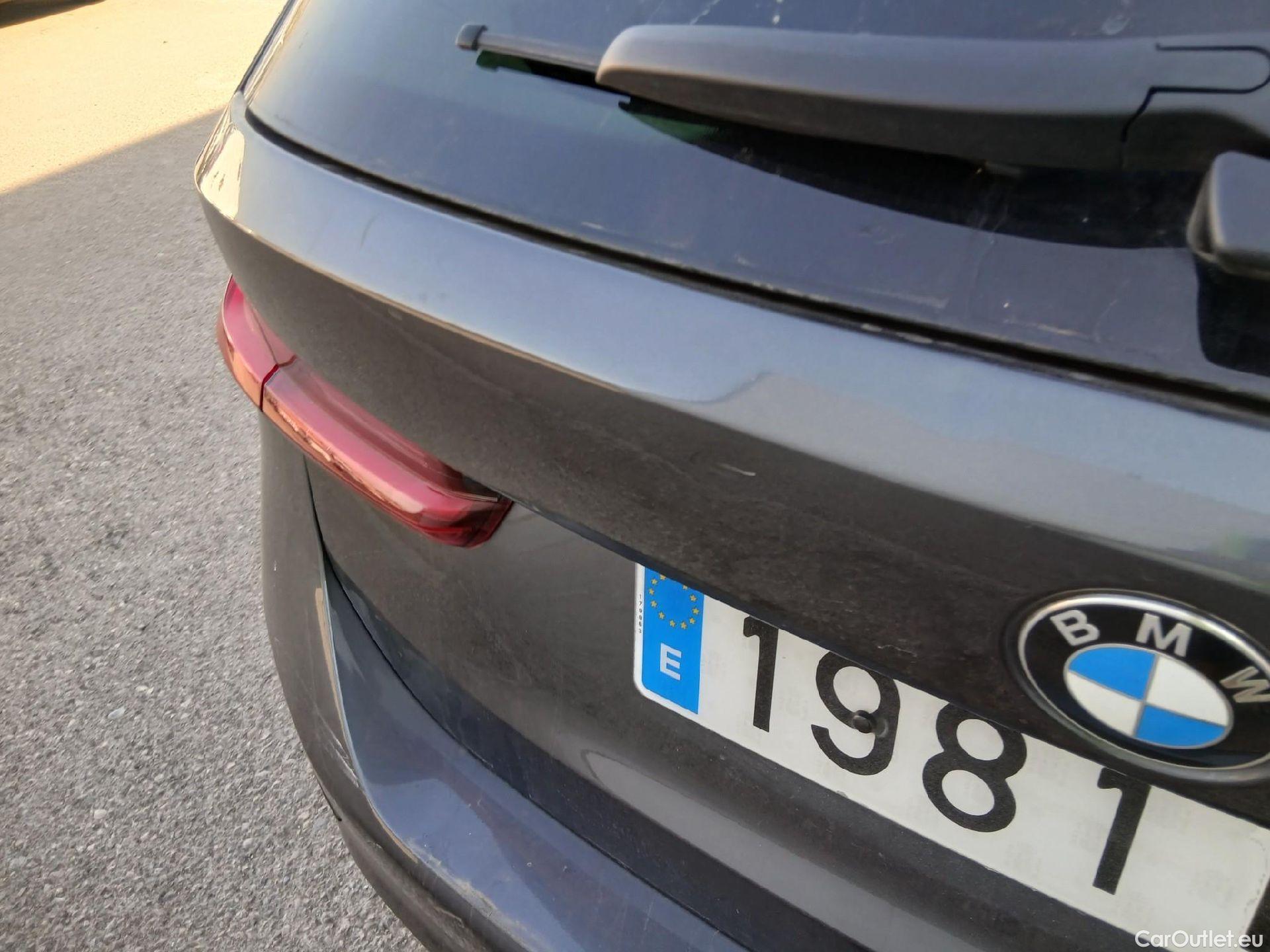  Bmw  Serie 3 BMW  / 2019 / 5P / familiar 318d Auto.Touring #12