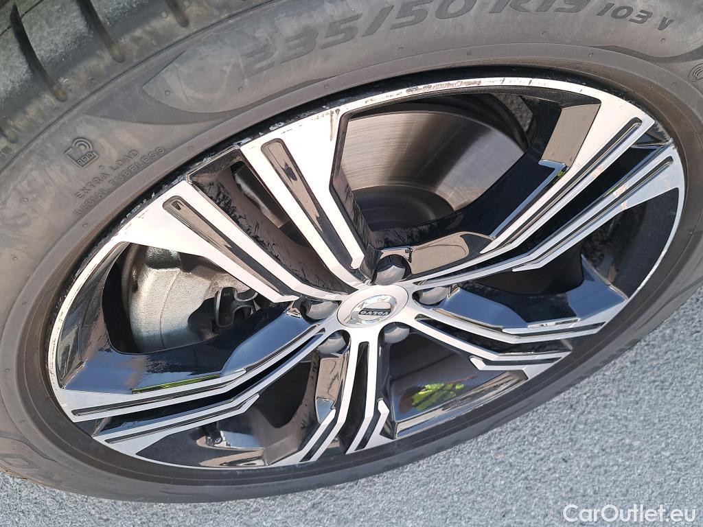  Volvo  XC 40 VOLVO XC40 / 2017 / 5P / todoterreno 1.5 T5 Twin Recharge Inscription Ex Auto #12