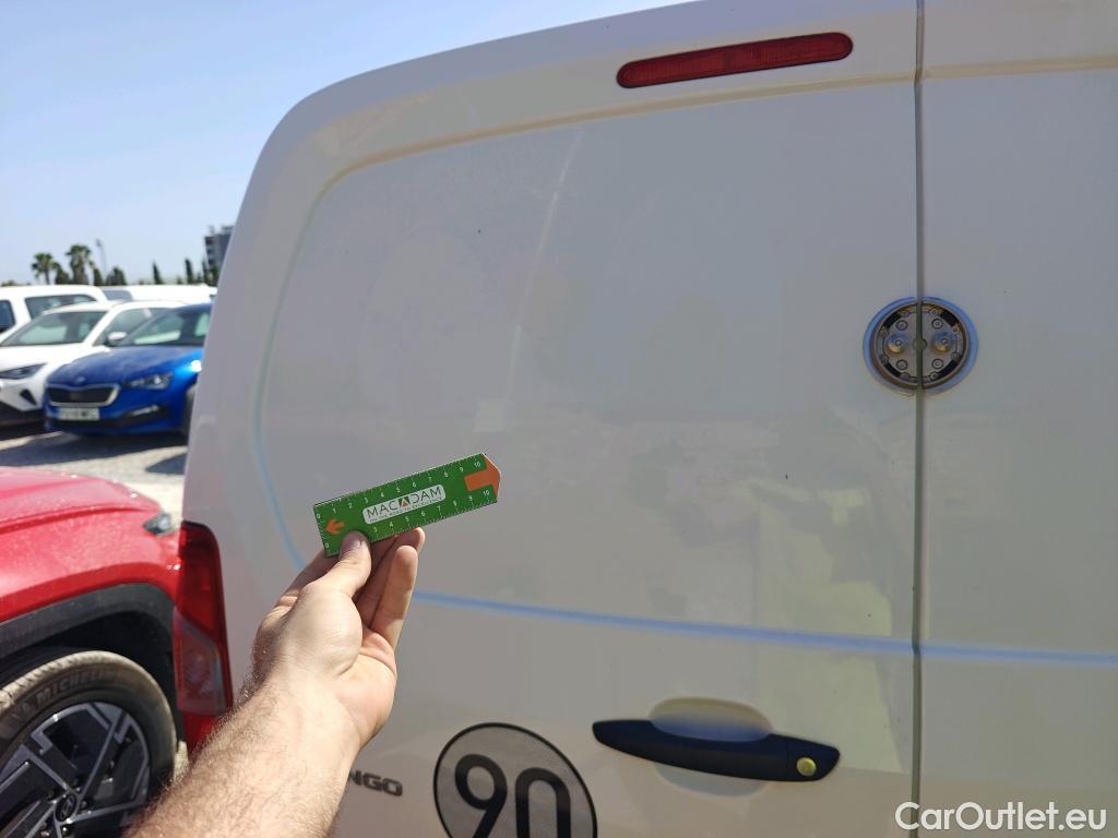  Citroen  Berlingo CITROEN  / 2018 / 4P / furgón derivado de turismo Talla M BlueHDi 100 CLUB #1