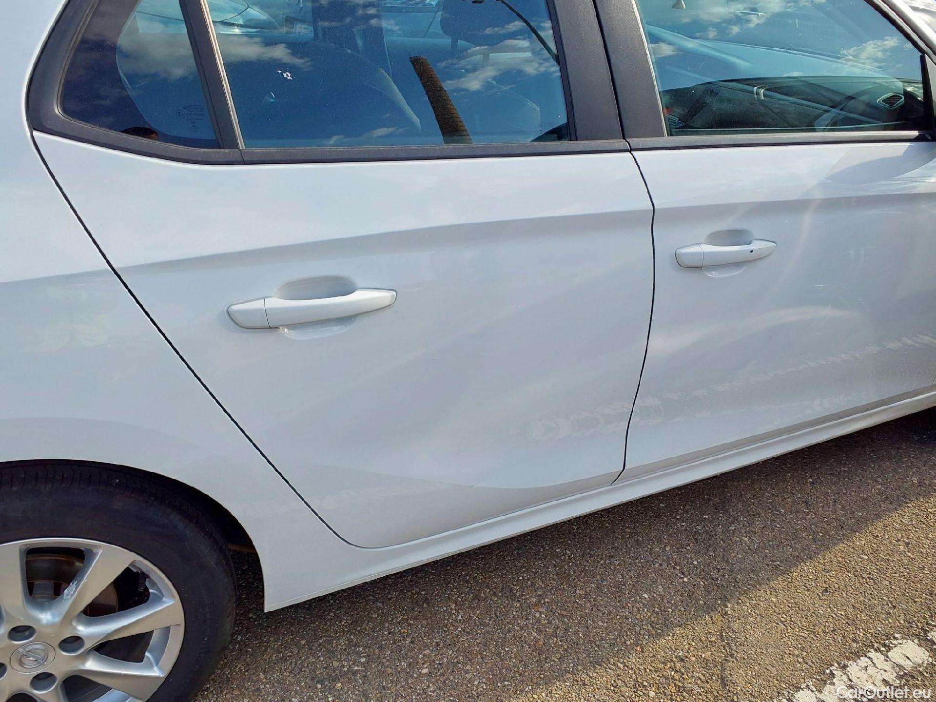  Opel  Corsa OPEL  / 2019 / 5P / berlina con portón 1.5D DT 74kW (100CV) Edition #11