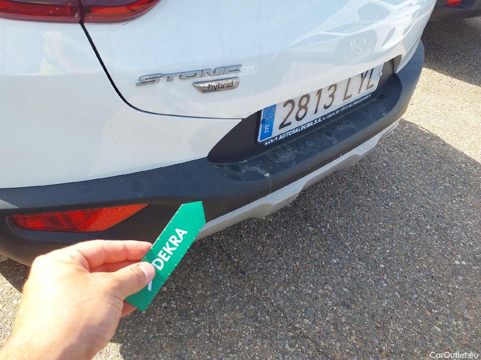  KIA  STONIC KIA  / 2017 / 5P / todoterreno 1.0 T-GDi 74kW MHEV iMT Concept Plus(SL)(SP) #8