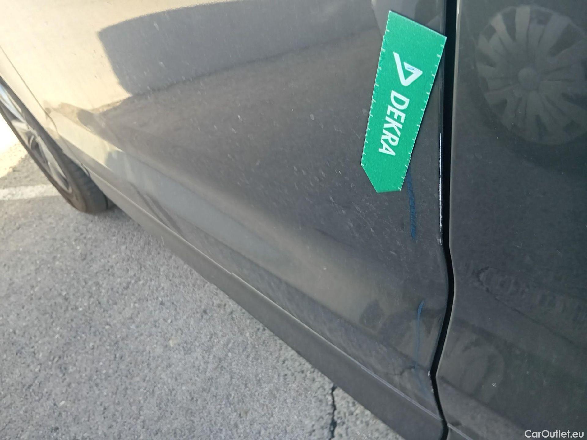  Volvo  XC60 VOLVO  / 2017 / 5P / todoterreno 2.0 B4 D Momentum Pro Auto #19