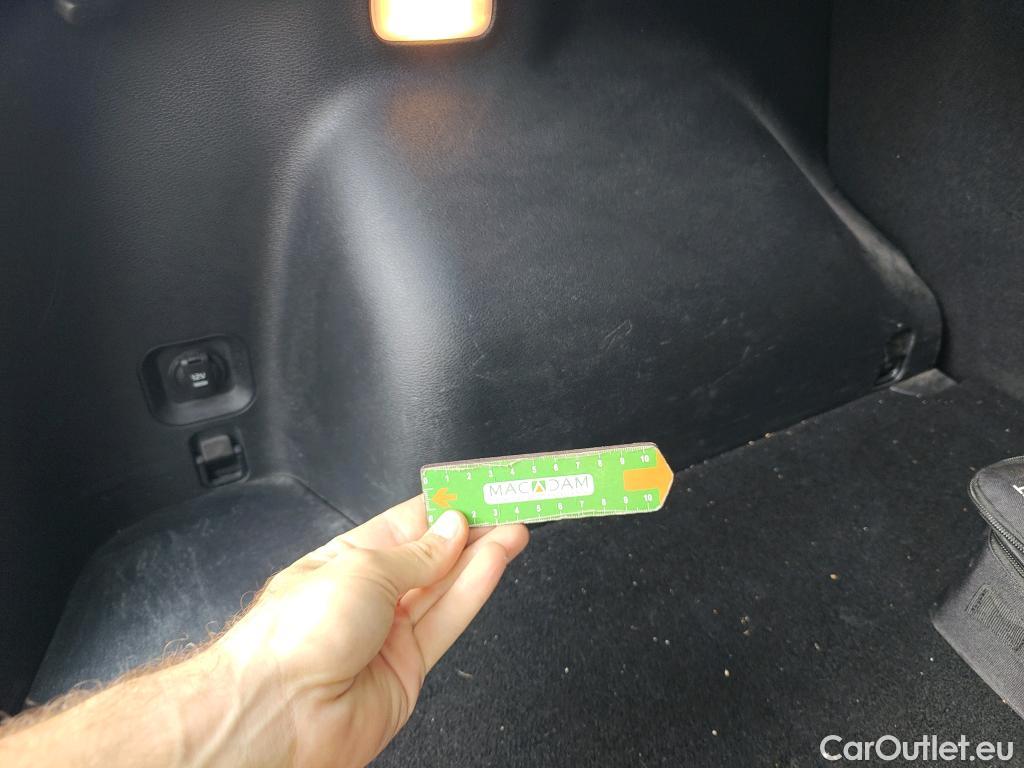  KIA  Sportage KIA  / 2022 / 5P / todoterreno 1.6 T-GDi HEV 171kW (230CV) Drive 4X2 #13