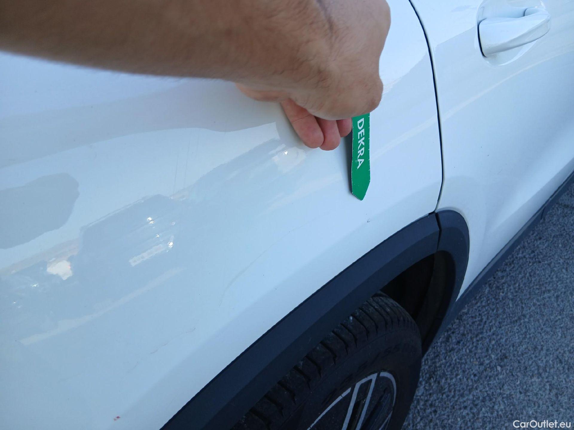  Mercedes  GLA MERCEDES-BENZ  / 2020 / 5P / todoterreno  200 D 4MATIC #20