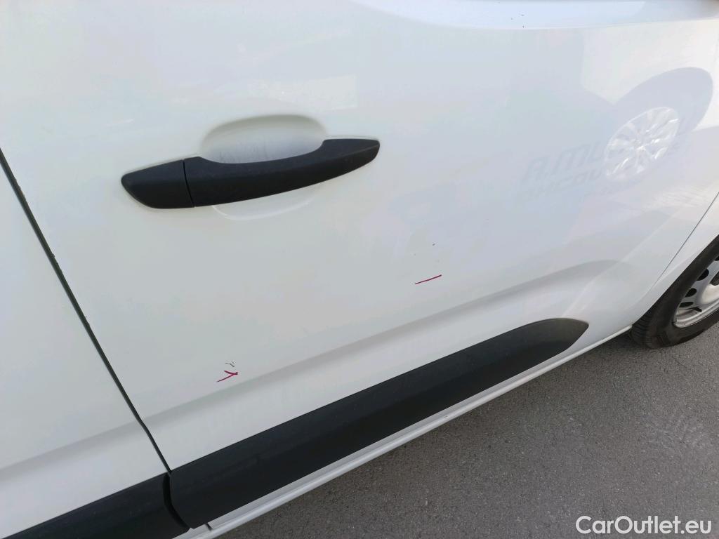  Citroen  Berlingo CITROEN  / 2015 / 4P / combi Talla M BlueHDi 100 S&S LIVE (IND) #12