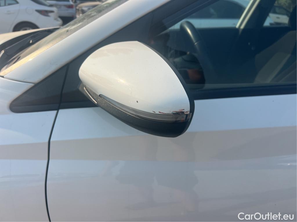  Hyundai  Bayon HYUNDAI  / 2021 / 5P / todoterreno 1.2 MPI Essence #27