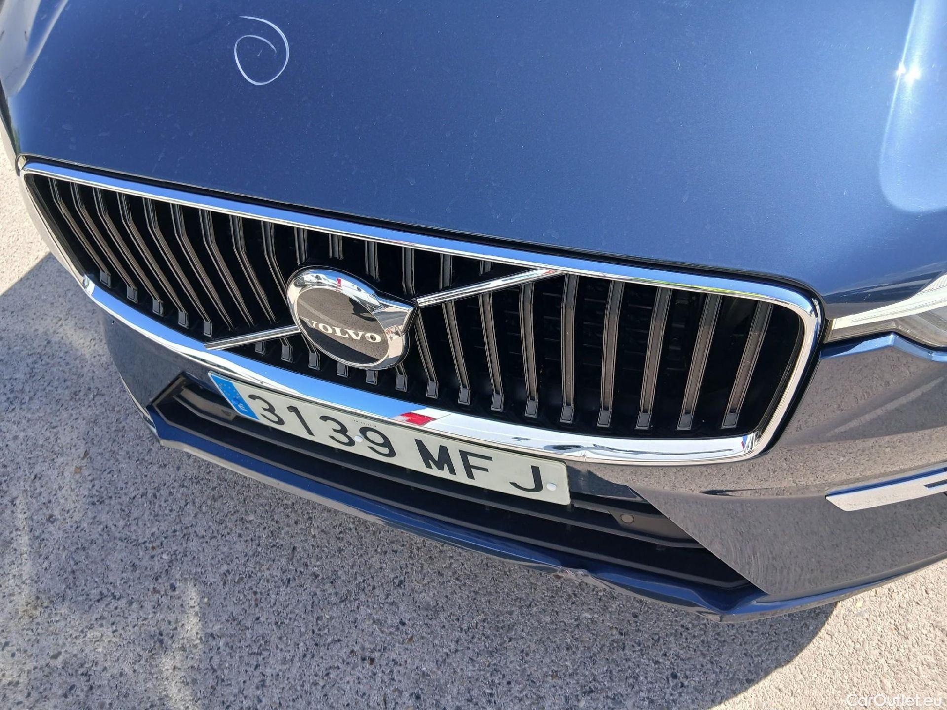  Volvo  XC60 VOLVO  / 2017 / 5P / todoterreno 2.0 B4 D Core Auto #8