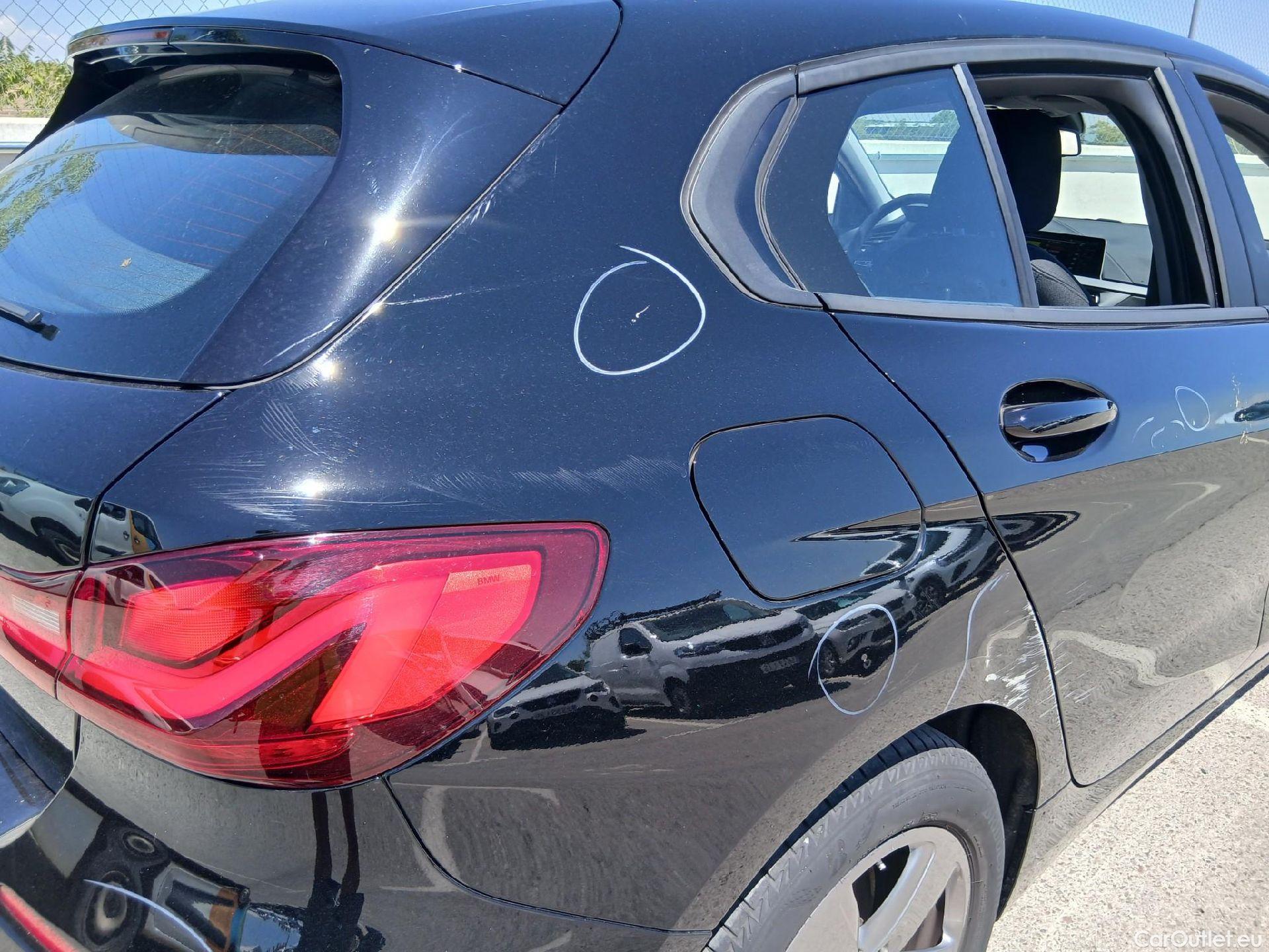  Bmw  Serie 1 BMW  / 2019 / 5P / berlina con portón 118d #38