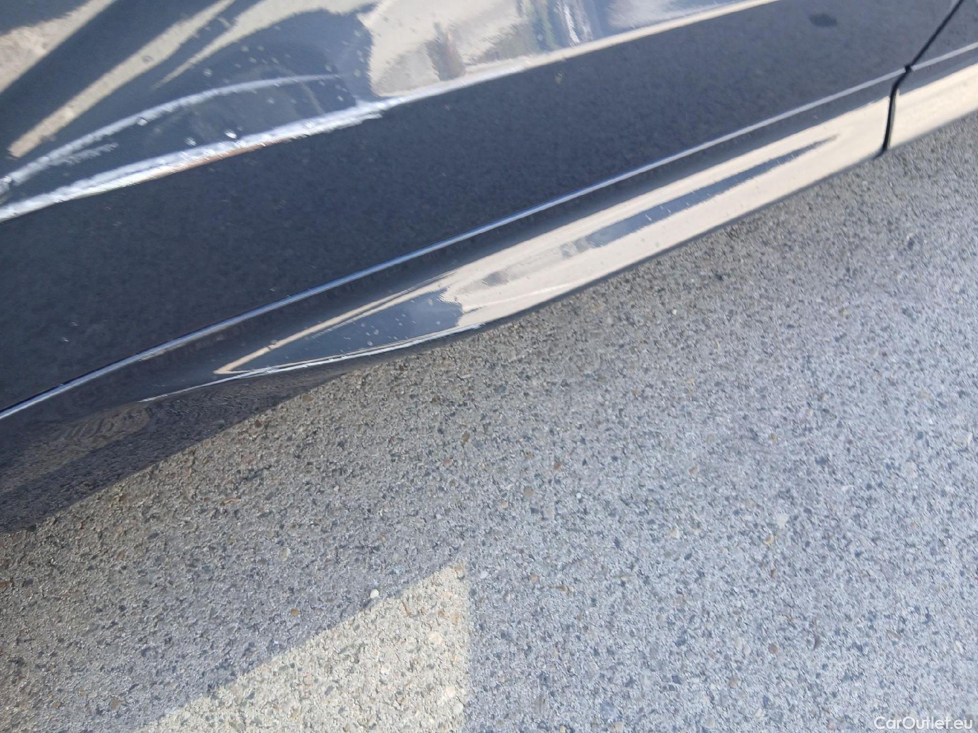  Volvo  XC60 VOLVO  / 2017 / 5P / todoterreno 2.0 B4 D Core Auto #27