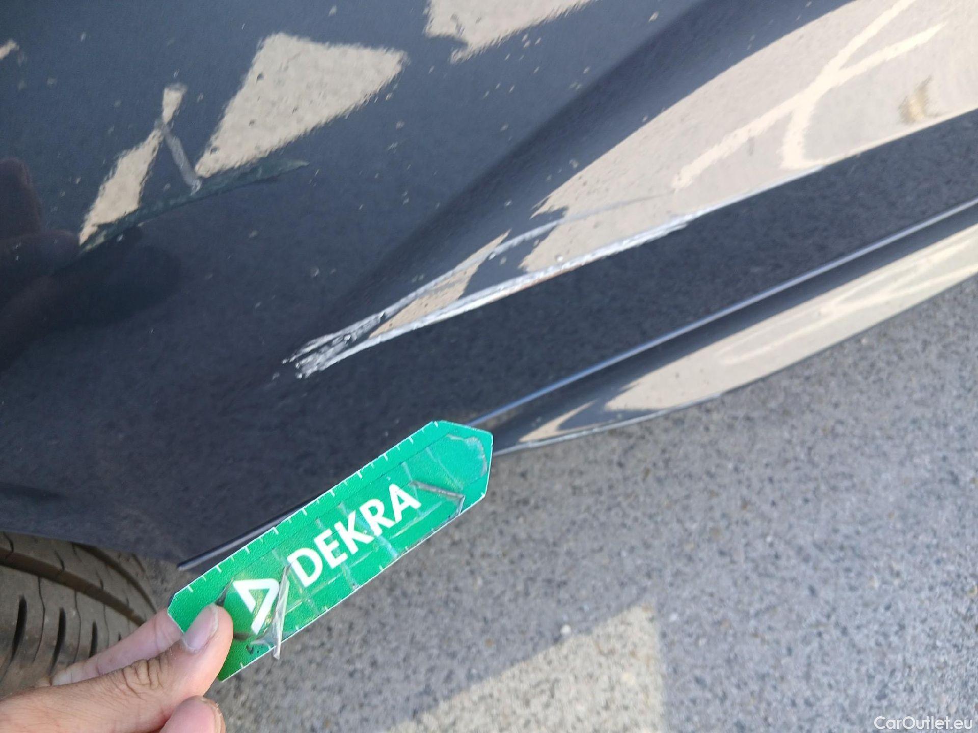  Volvo  XC60 VOLVO  / 2017 / 5P / todoterreno 2.0 B4 D Core Auto #25