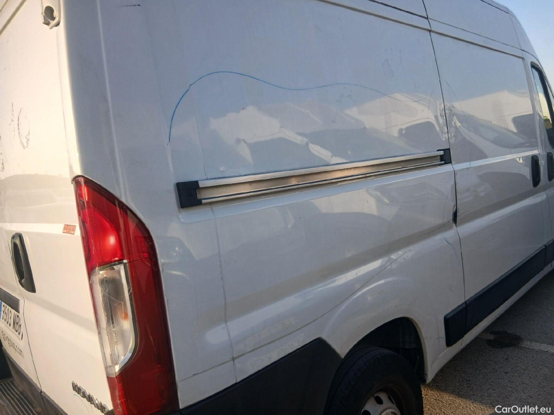  Opel  Movano OPEL  / 2021 / 4P / furgón  Base L2H2 3.5T 2.2 BHDi 88kW #54