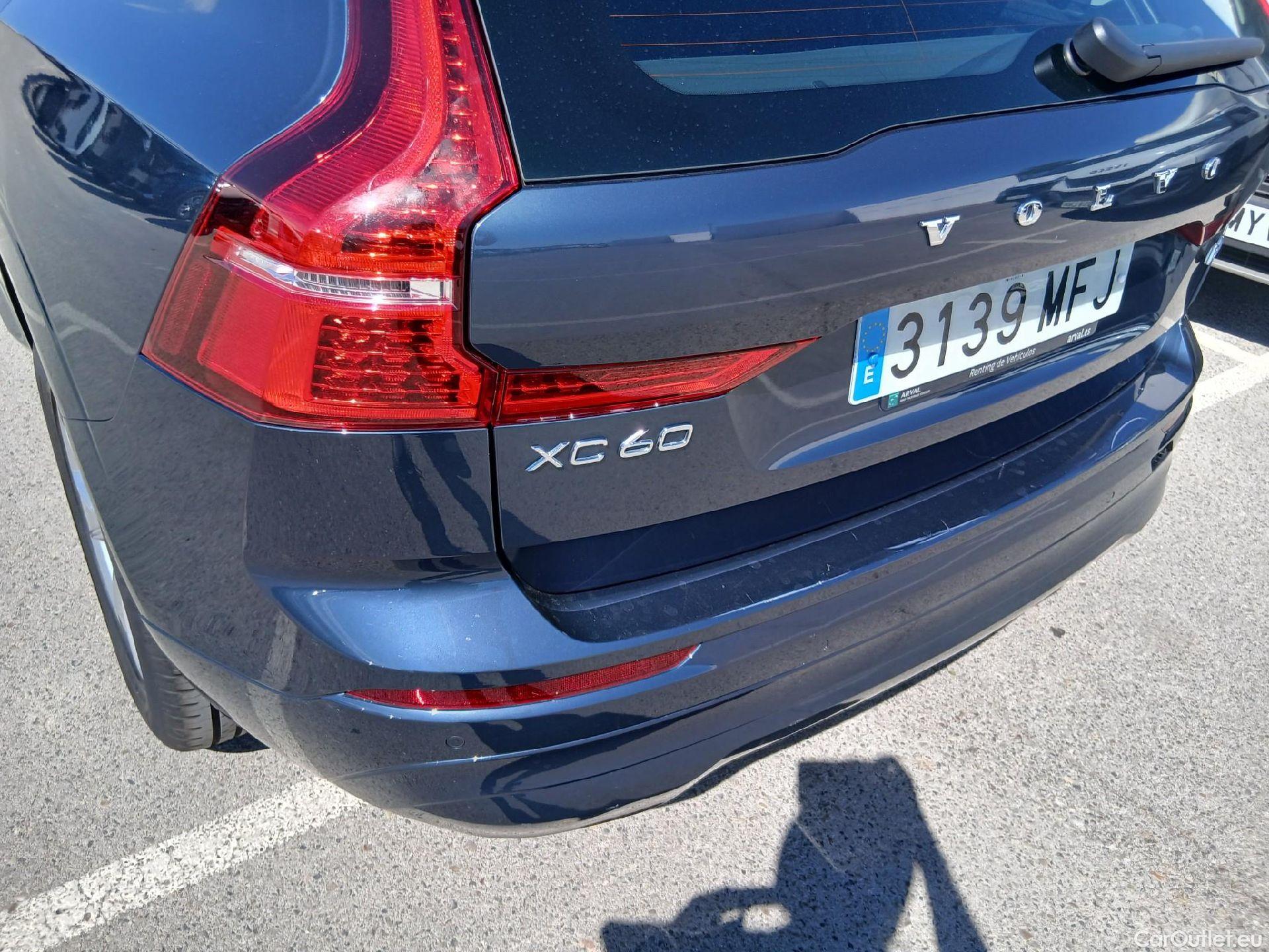  Volvo  XC60 VOLVO  / 2017 / 5P / todoterreno 2.0 B4 D Core Auto #17