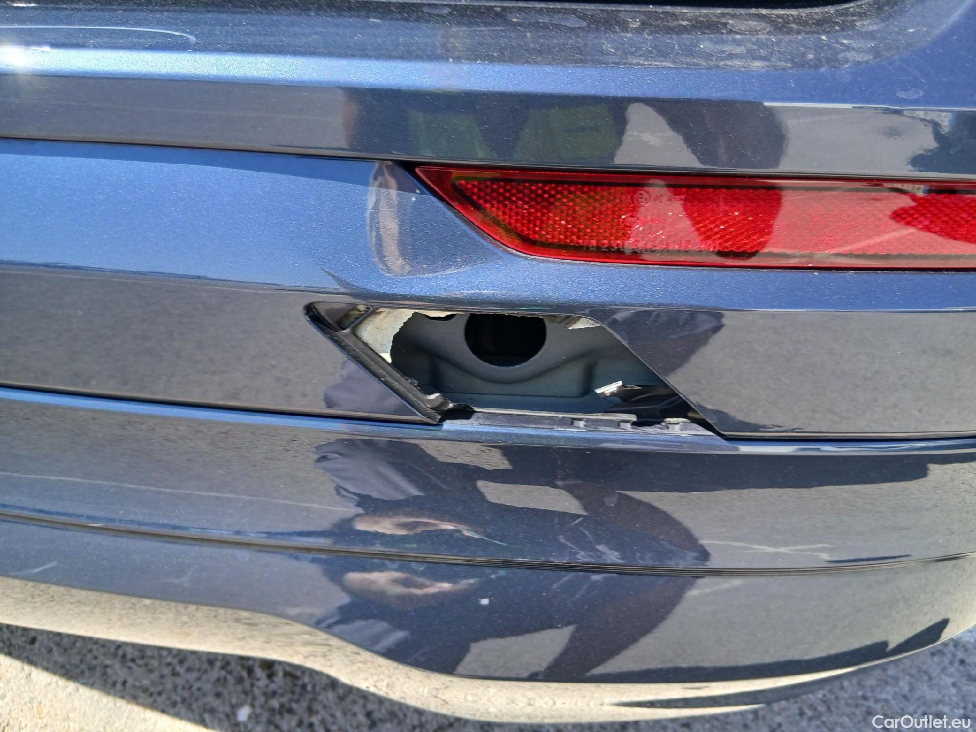  Volvo  XC60 VOLVO  / 2017 / 5P / todoterreno 2.0 B4 D Core Auto #19
