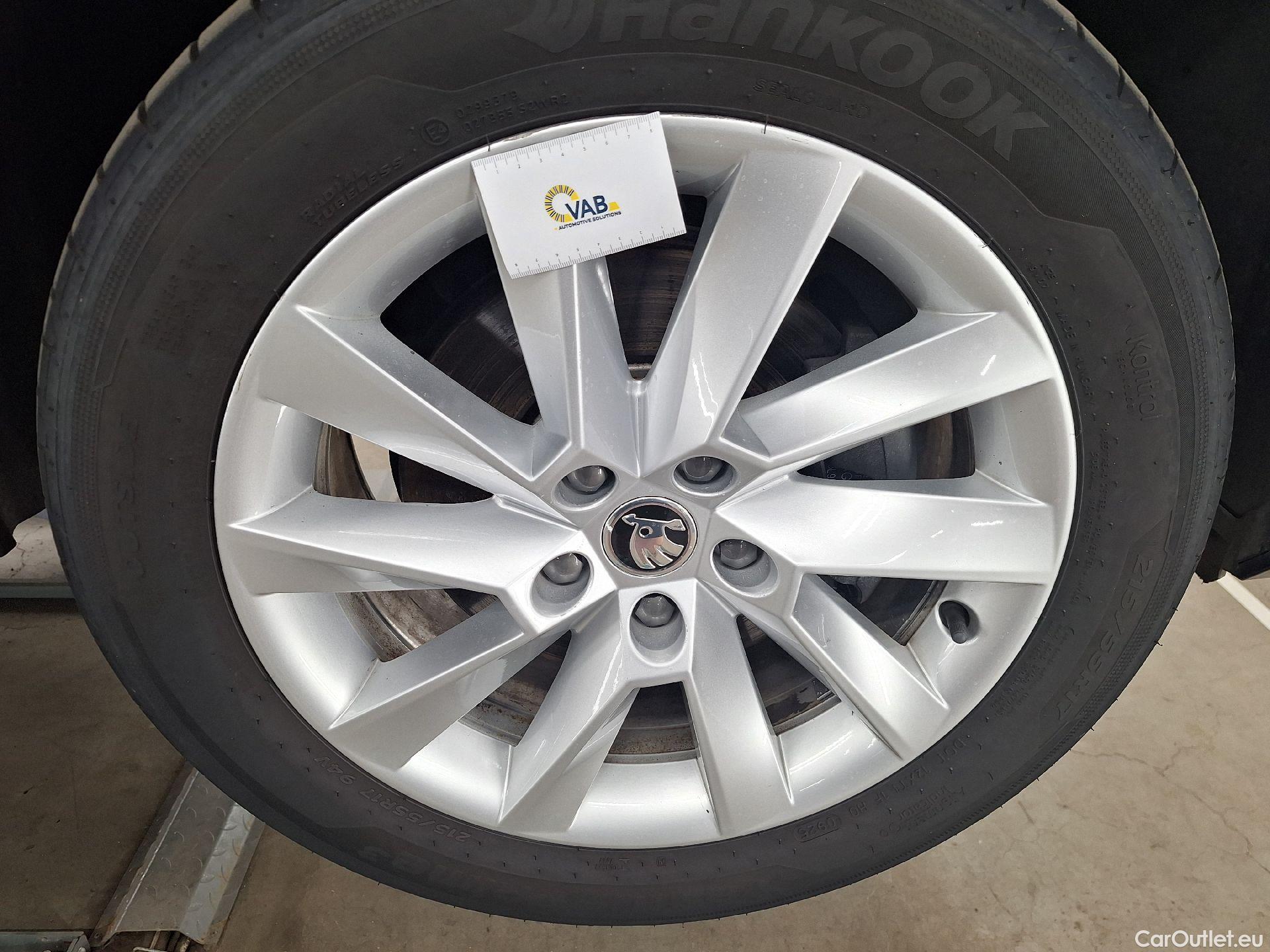  Skoda  Superb Skoda,  C FL'19 PHEV, Skoda  Combi 1.4 TSI iV 160kW DSG6 Clever 5d #21